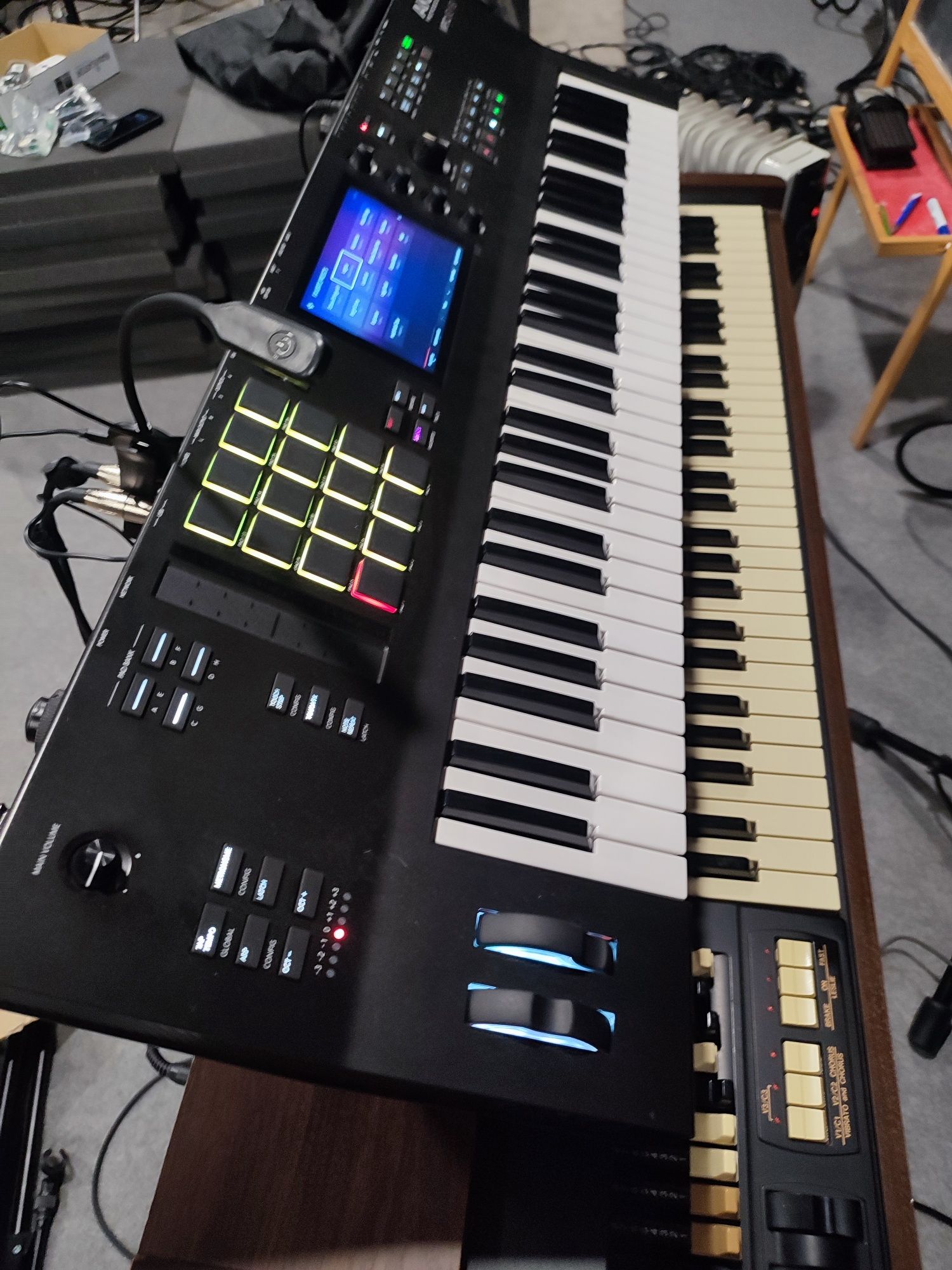 Akai mpc 61 workstation
