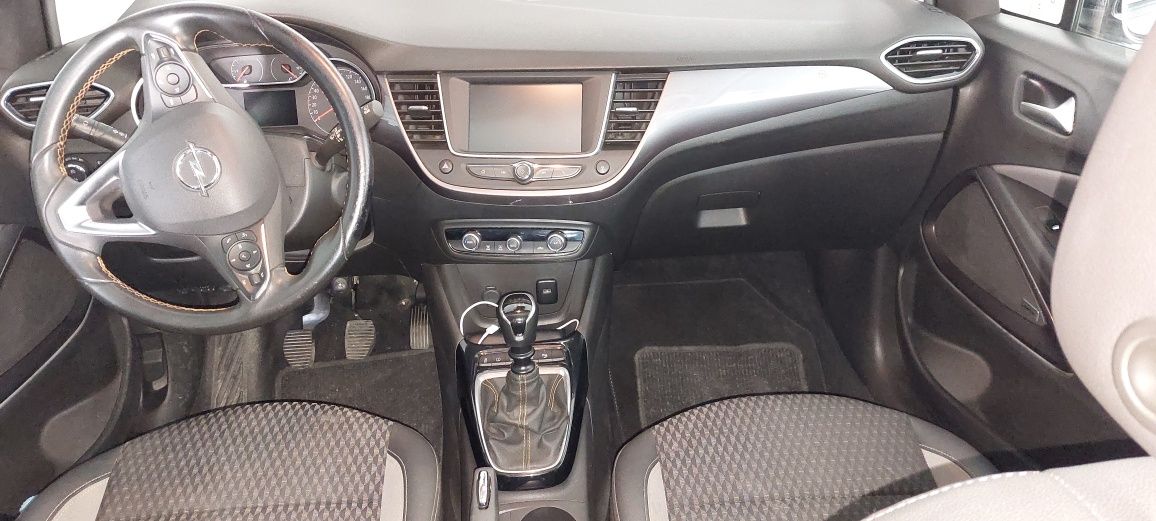 Opel Crossland X  Innovation 1.2turbo 110cv