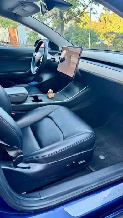 Tesla model 3 Long Range