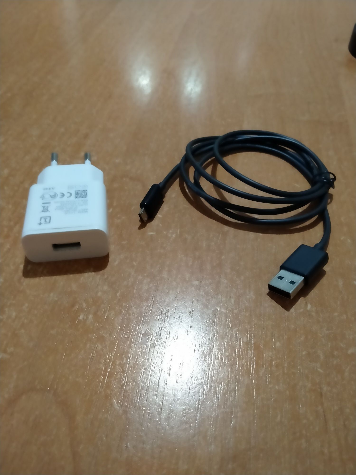 Зарядка 5v-2100mA зарядное устройство + кабель MicroUSB или Type-C