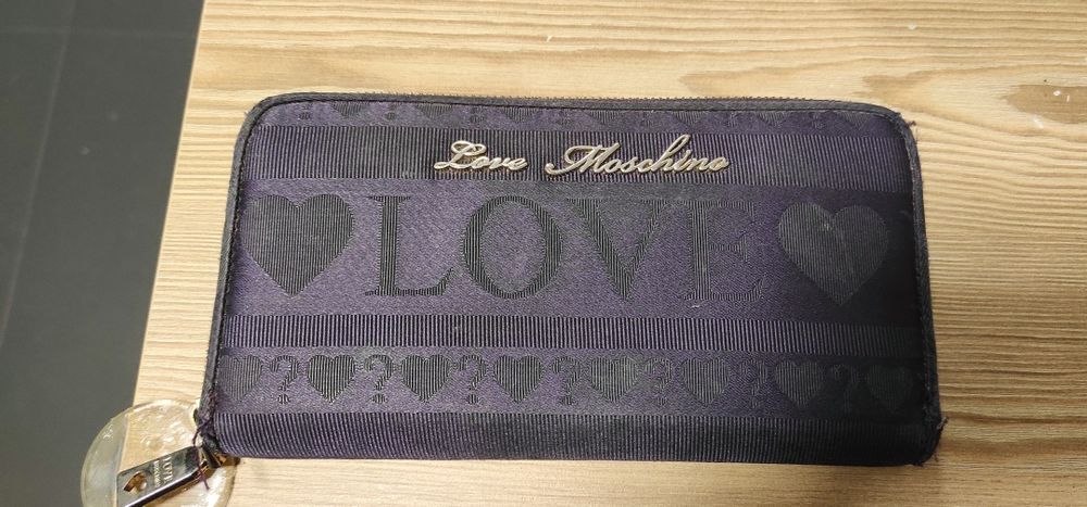 Porta moedas senhora Moschino