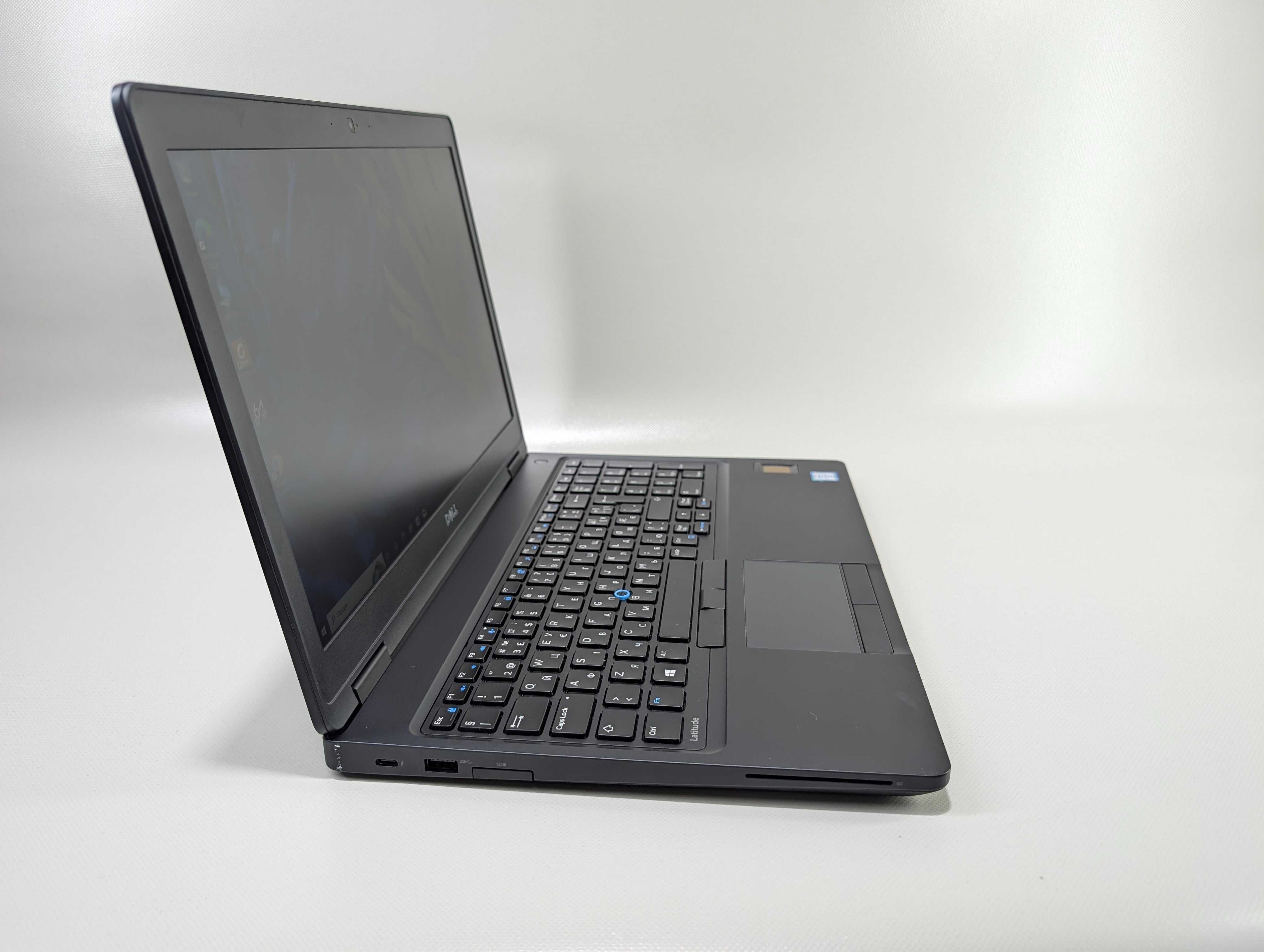 Ноутбук Dell Latitude 5580 i5-6440HQ/15.6 Full HD/8 gb/256 gb