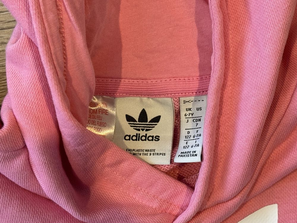 Dres Adidas Originals. Rozmiar 122. Kolor różowy