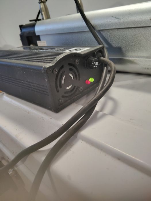 Ładowarka do roweru elektryczny