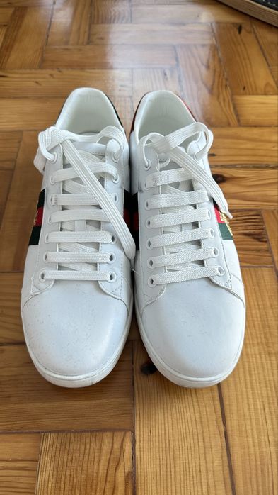 Sapatilhas Gucci abelha.