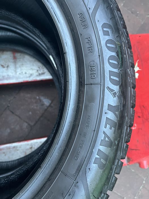 2x195/55/15 Goodyear UltraGrip Petformance 100% 2019 rok