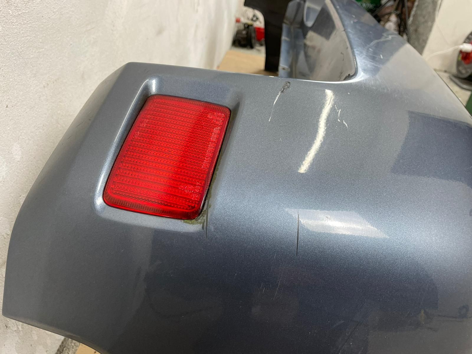 Suzuki Grand Vitara 2 II 05-14r Zderzak Tył Kolor ZY4