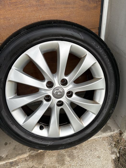 Felgi Opel z oponami 225/50 R17