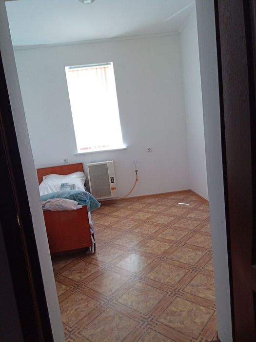 Будинок зі ставком