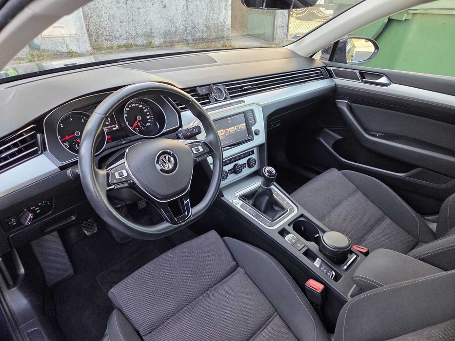 Volkswagen Passat 1.6 TDI BlueMotion 120cv - Confortline