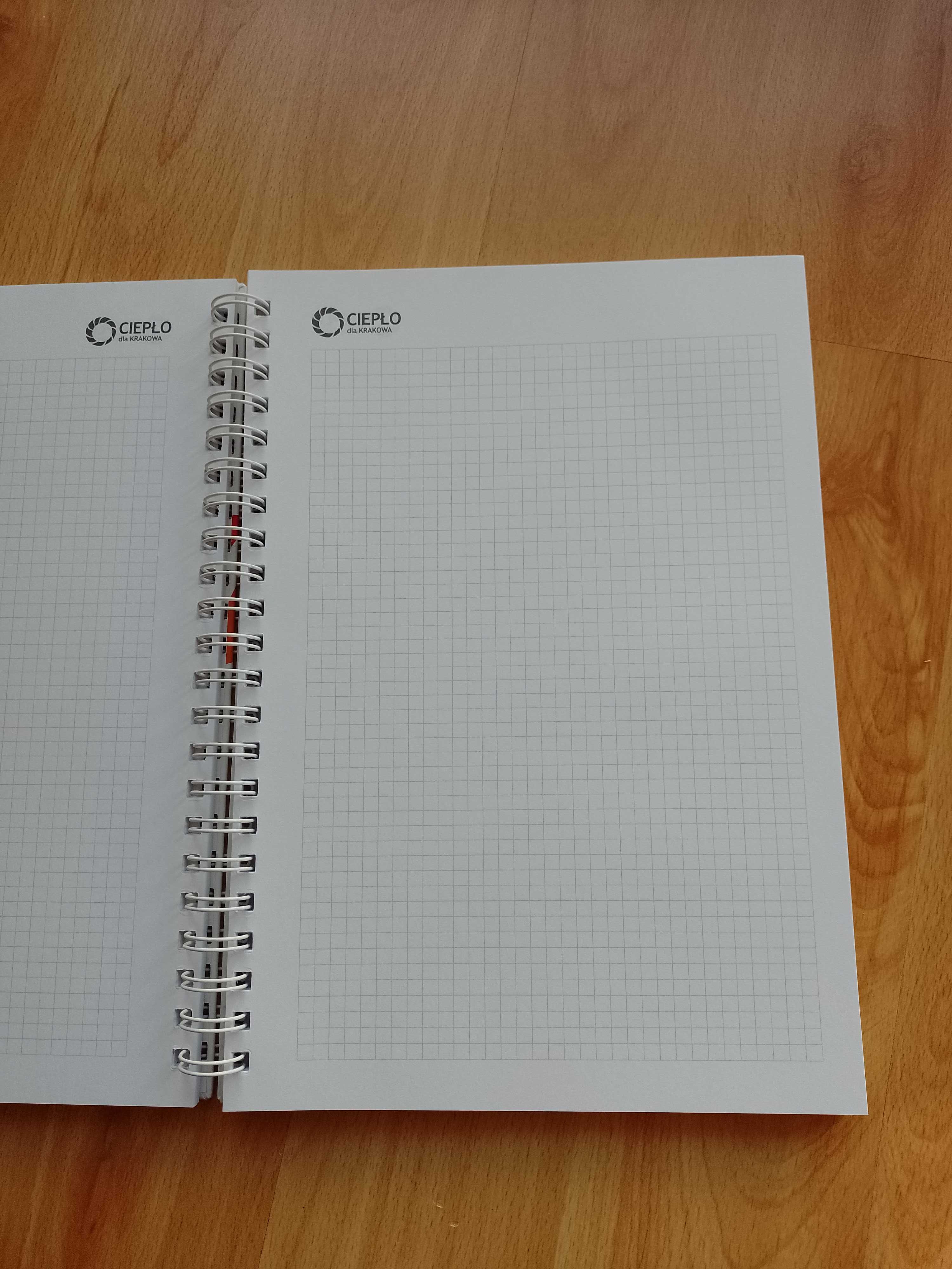 Duży notes A4 w twardej oprawie