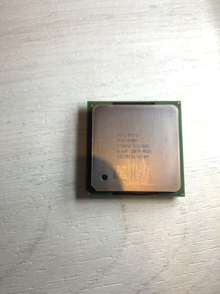 Процесор Intel Pentium 4 2.40GHZ SL6WF