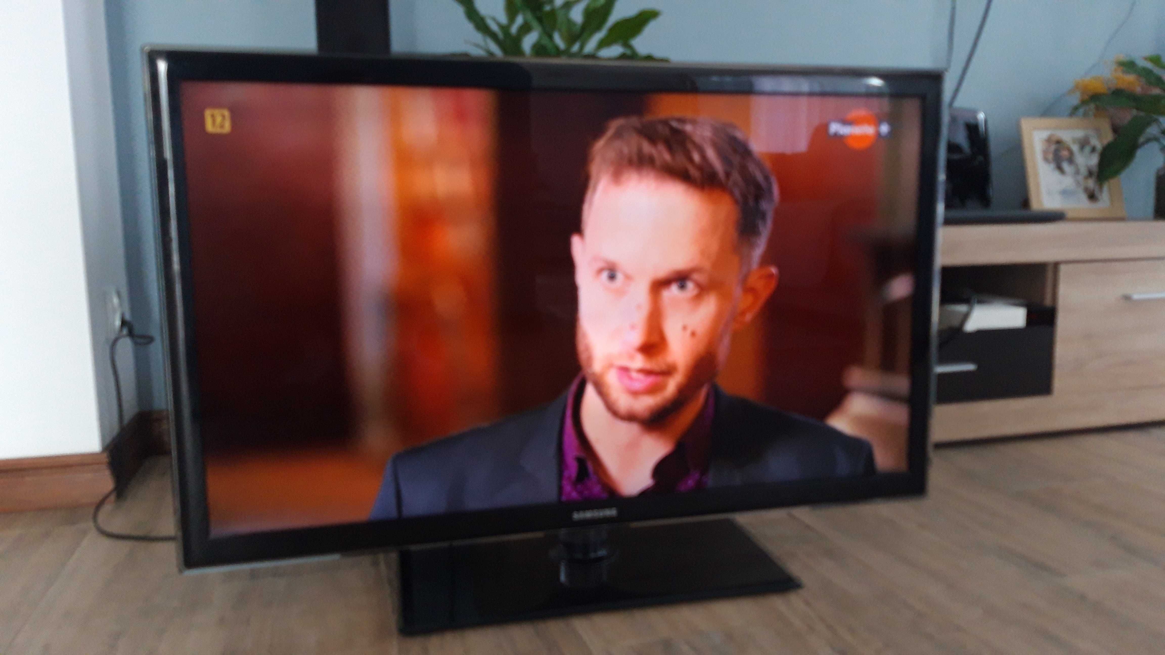 Telewizor LED  Samsung UE40D5520 smart 100hz