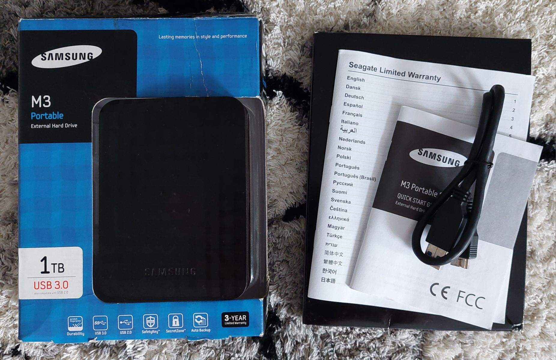 Dysk zewnętrzny Samsung M3 Portable - 1TB, USB 2.0/3.0 (Komplet)