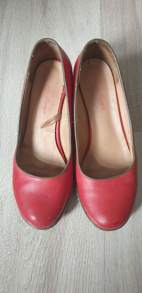 Koturny buty na koturnie pantofle damskie czerwone Clara Barson 36