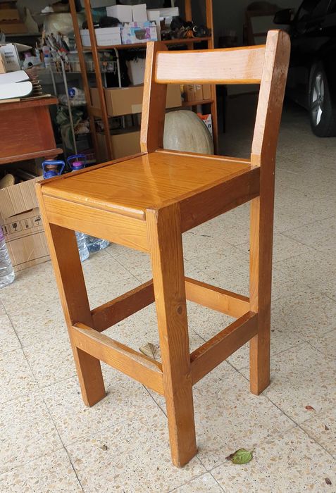 Bancos Em Madeira de  Castanho