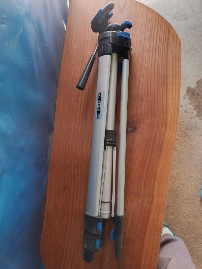 Poziomica laserowa Dexter plus stojak
