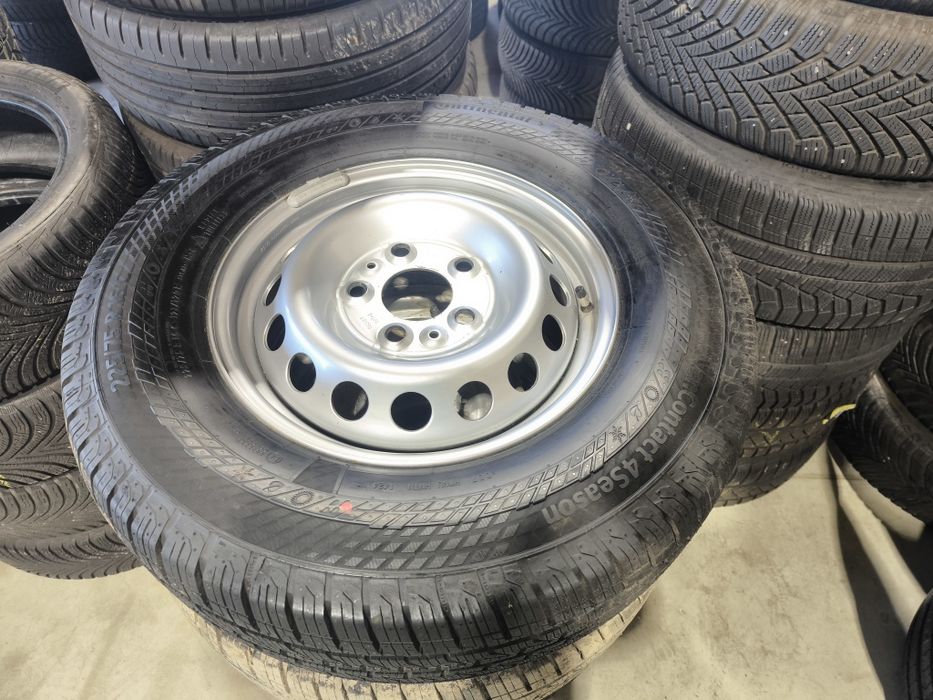 225/75/16c Continental  fiat ducato