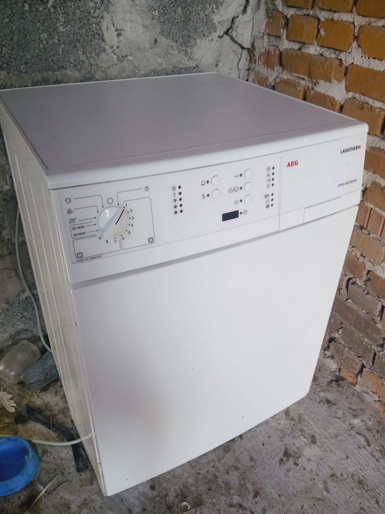 Сушильна машина AEG Lavatherm на запчастини