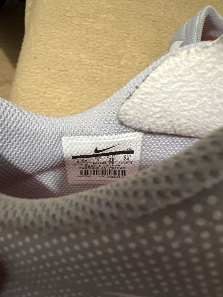Nike Bravata II IC