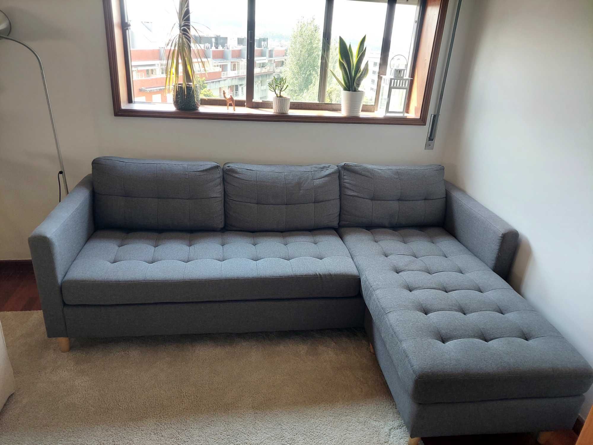 Sofá FALSLEV chaise-longue cinzento