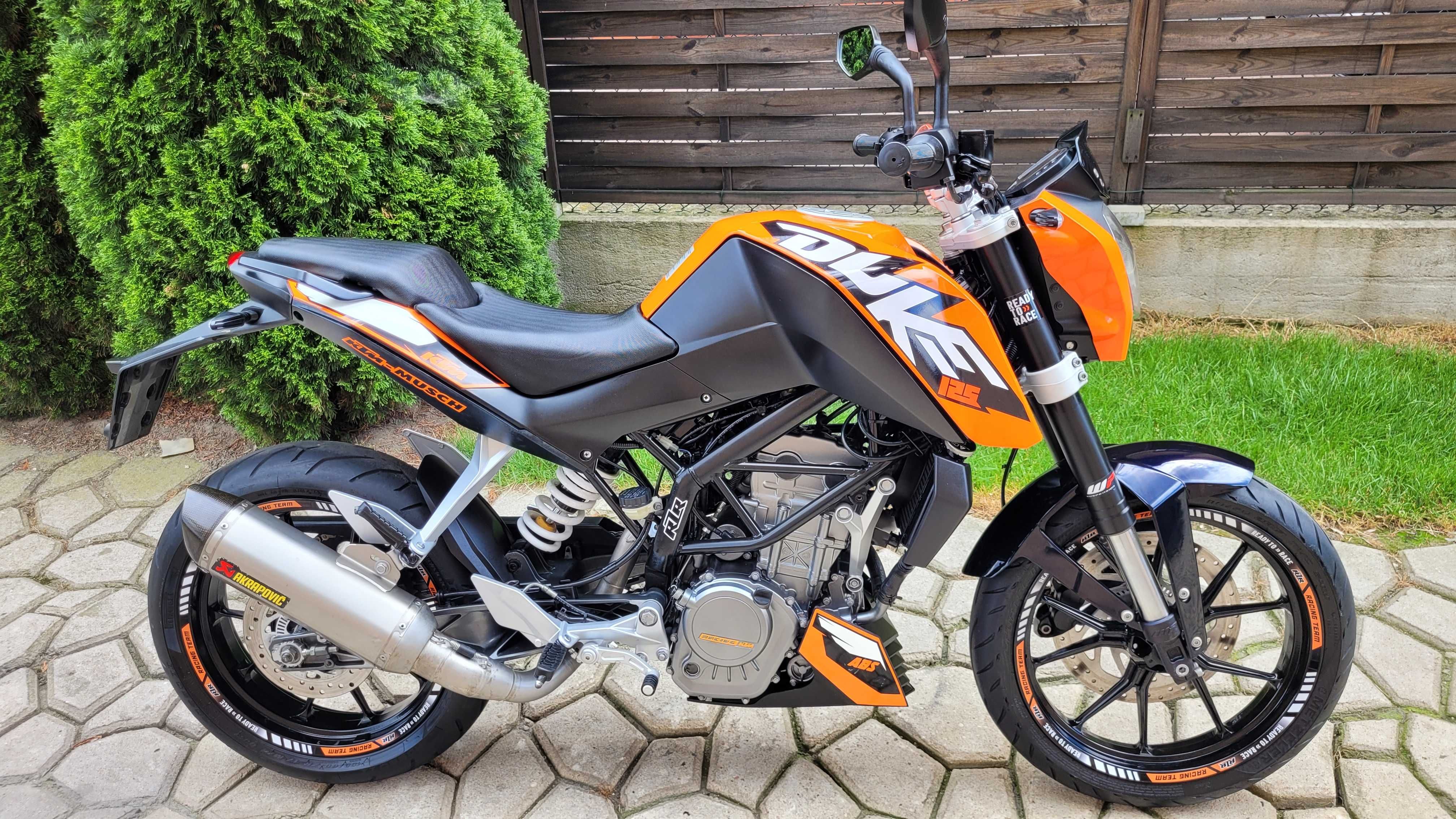 KTM 125 DUKE  z Niemiec ABS ,  Acrapović , WP,  Serwisowany
