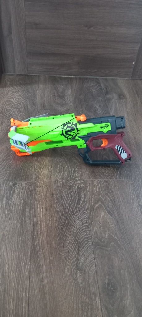 Pistolet Karabin Nerf - cena za całość 260