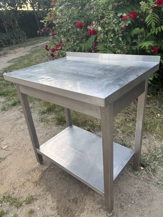 Stoły ze stali nierdzewnej