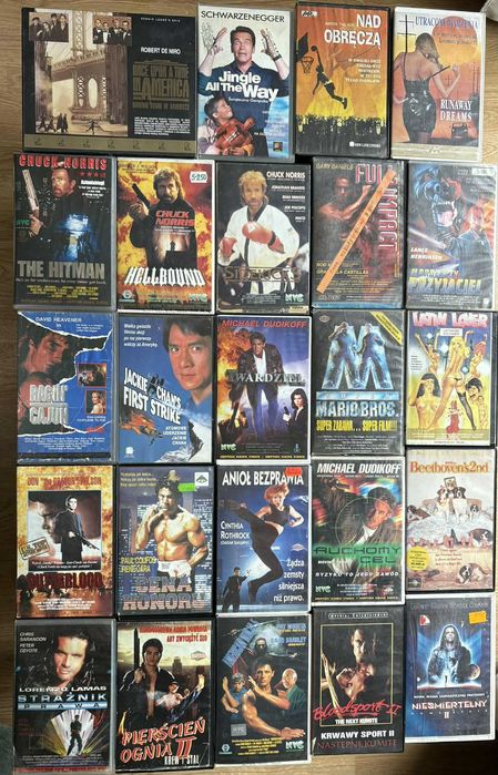 Zestaw kaset VHS, różne gatunki filmowe (7-12).