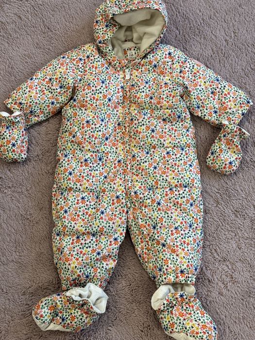 Комбінзон зимній GAP 12-18 дуже гарний