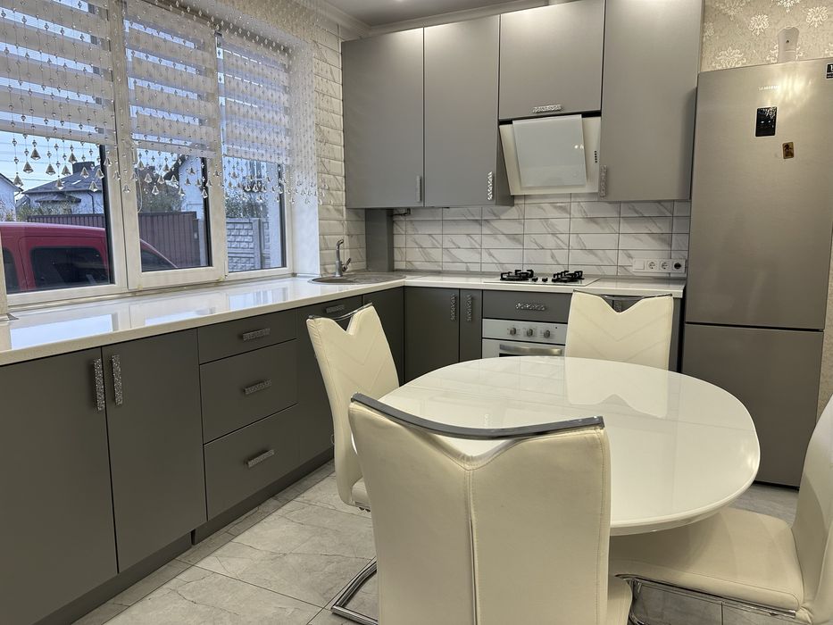 Будинок з ремонтом, котедж з газом