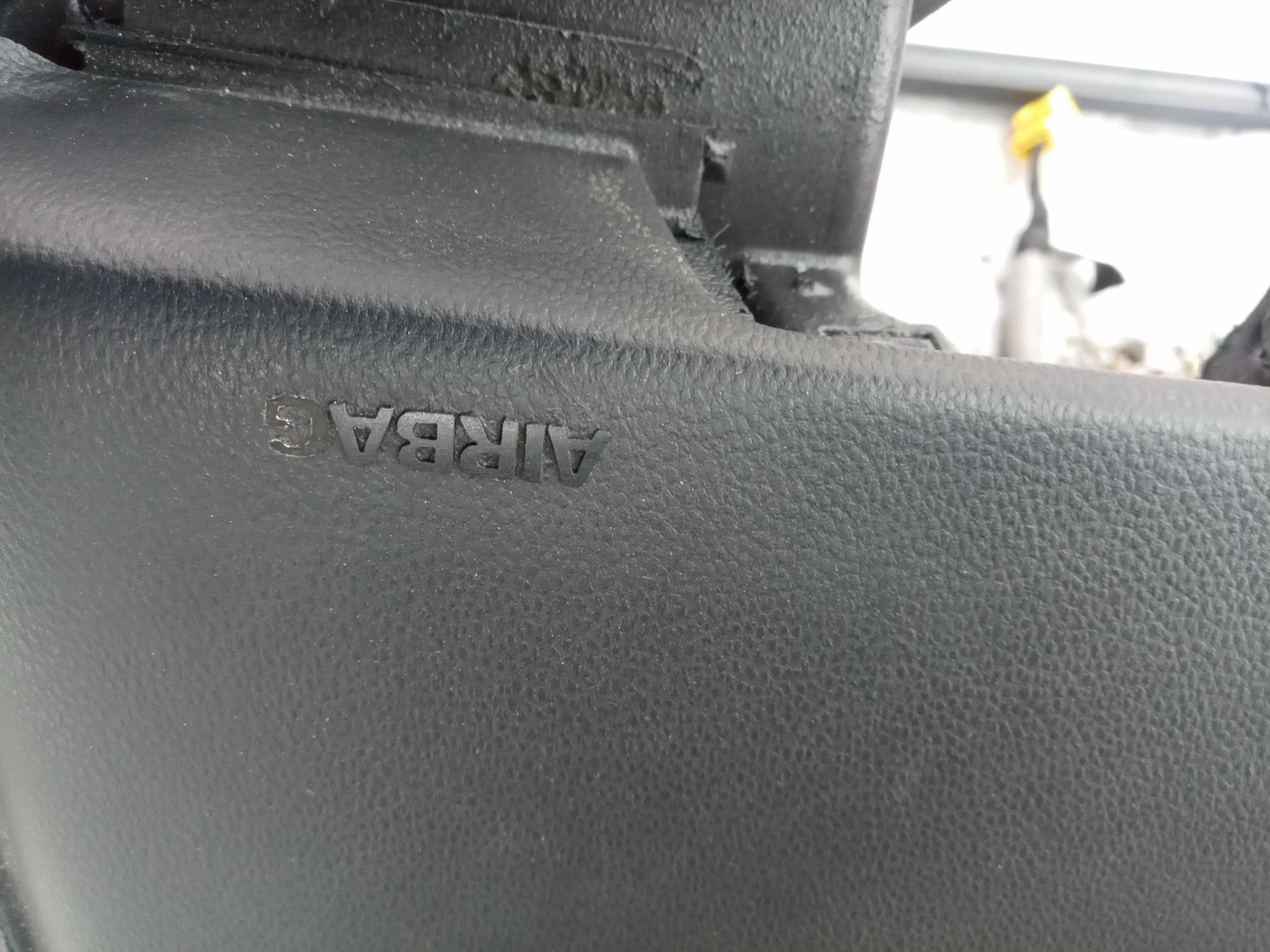 Opel Zafira C deska kokpit konsola airbag