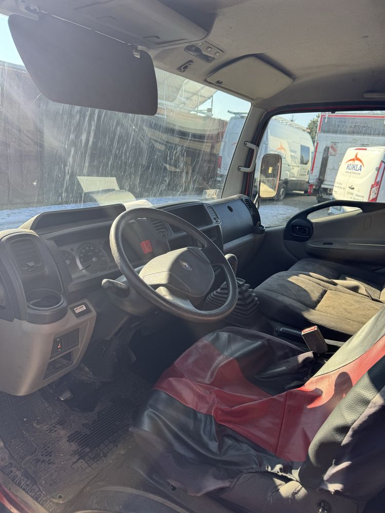 Renault Maxity Plandeka 35.150 3.O 150km DMC 3500 l