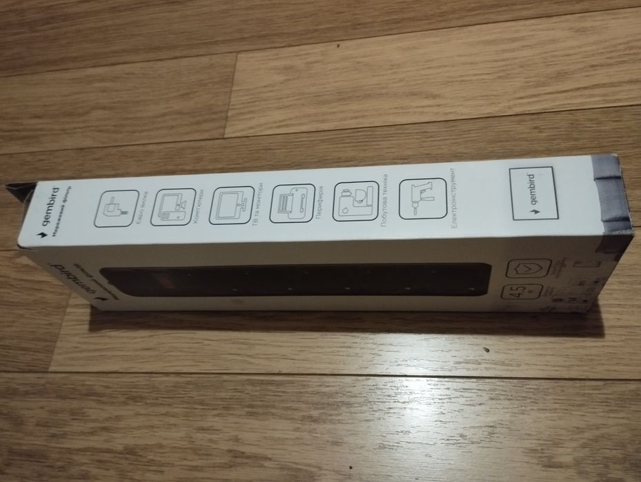 Сетевой удлинитель Gembird 4.5 м кабель 5 розеток SPG5-G-15B-PRO