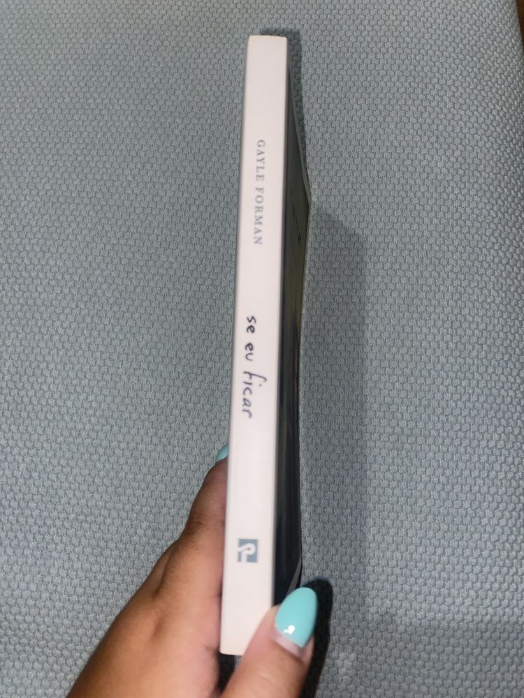 Livro “Se eu ficar”