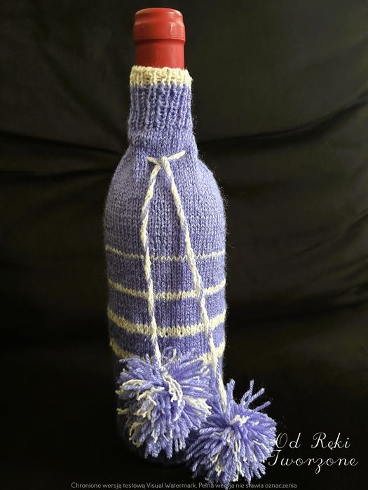 Sweterek na butelkę na prezent, ręcznie robiony na zamówienie