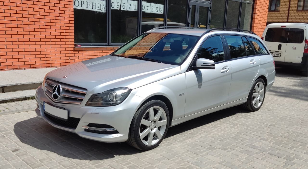 Mercedes Benz C220