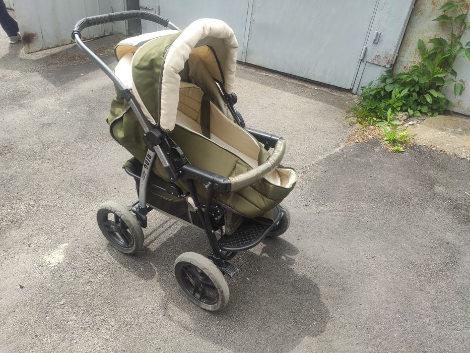 Дитячий візочок коляска