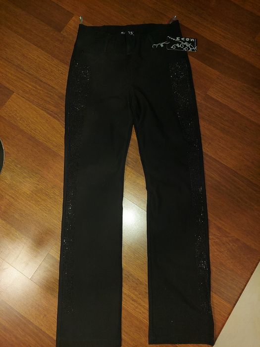 Женские брюки с лампасами из чёрных страз