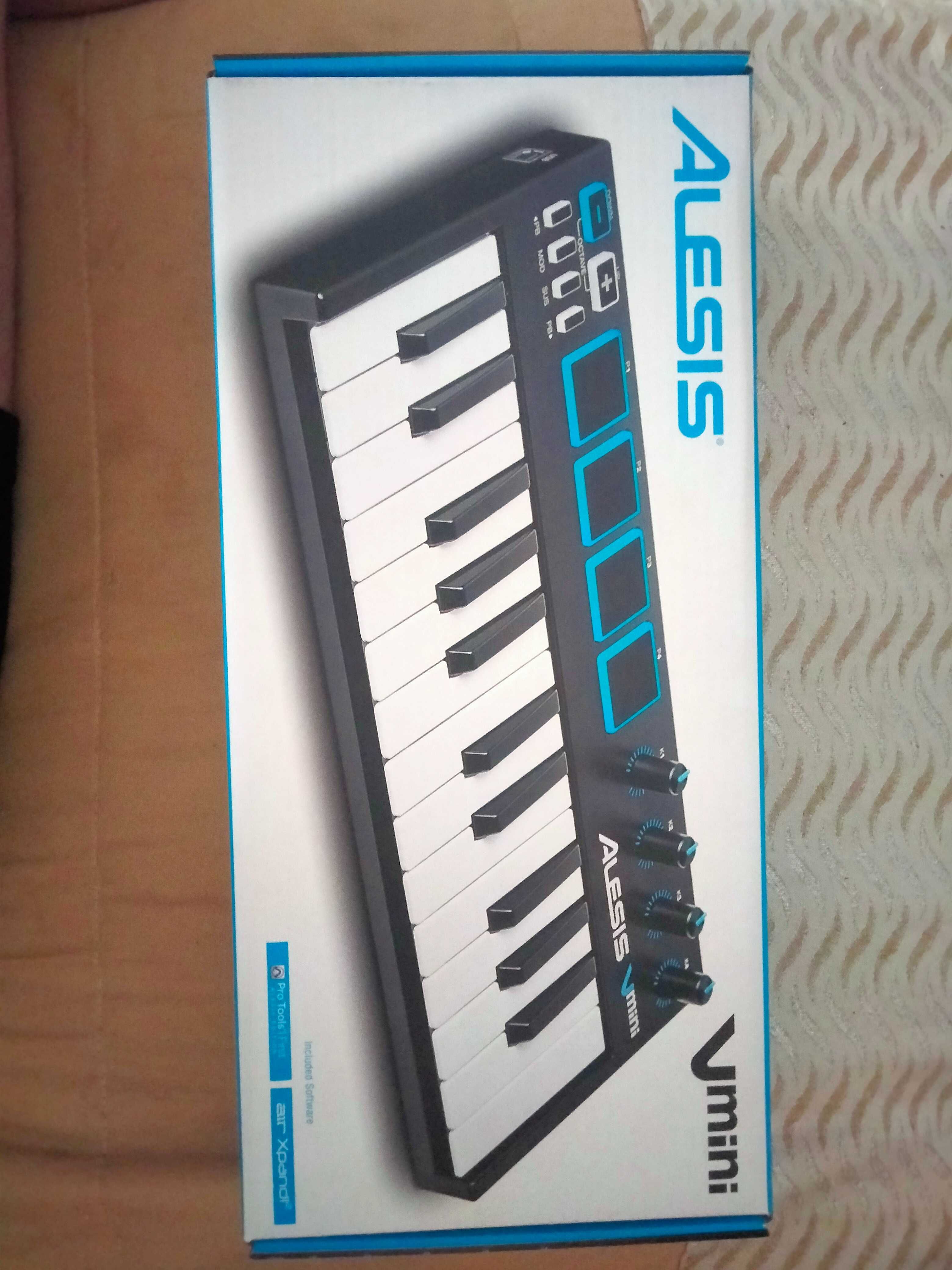 Controlador midi Alesis Vmini NOVO piano
