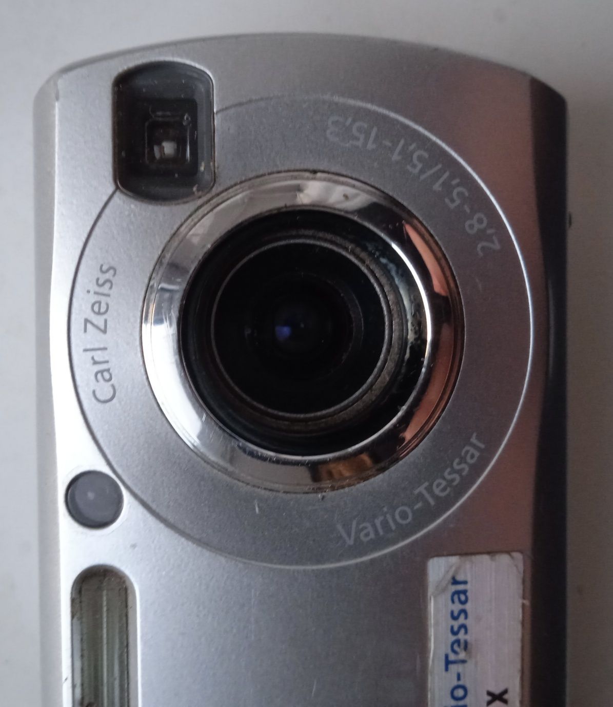 Фотоаппарат цифровой Sony с объективом Carl Zeiss