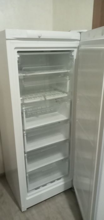 Морозильна камера