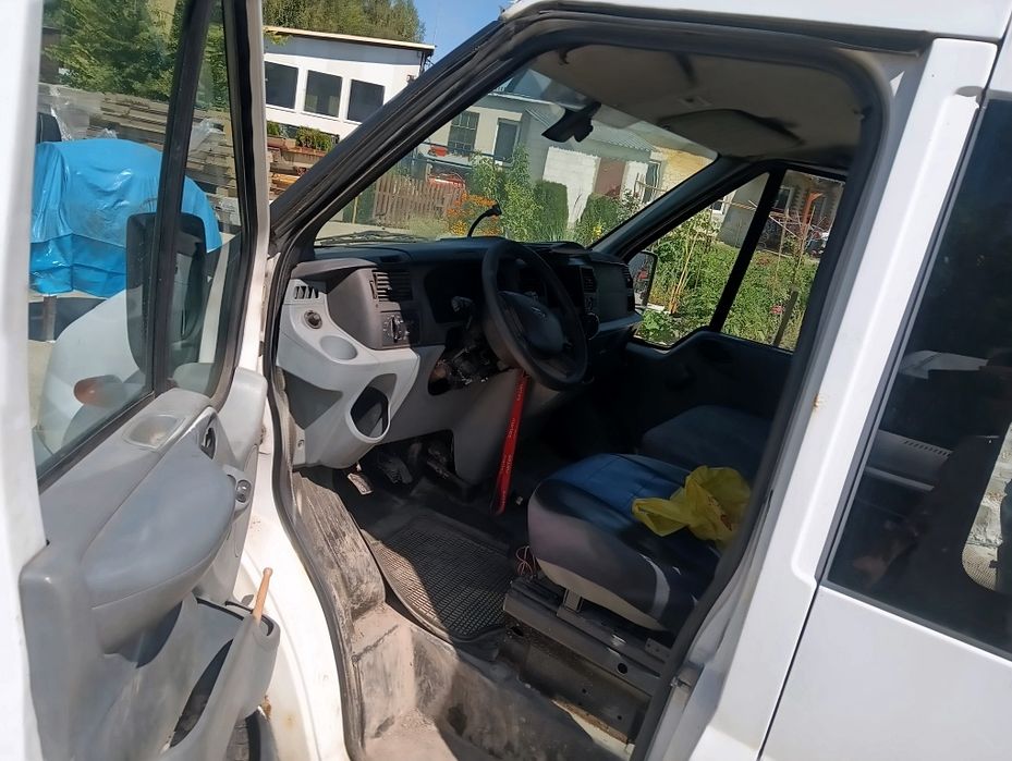 Transit blaszak 2.4 TDCi max doka 2006 hak, uszkodzony brygadowka bus