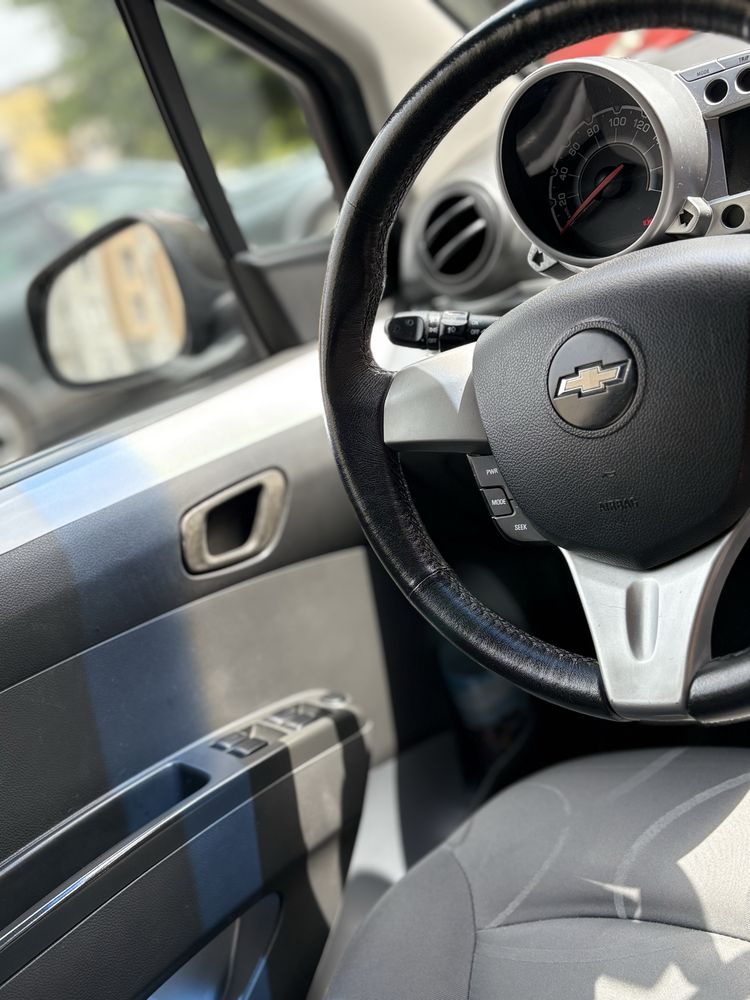 Spark chevrolet 2010