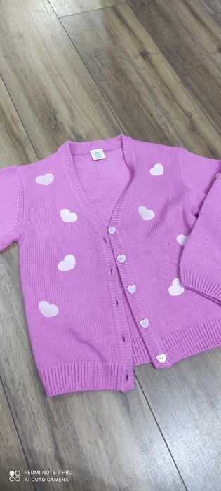 Sweterek dziewczęcy 122