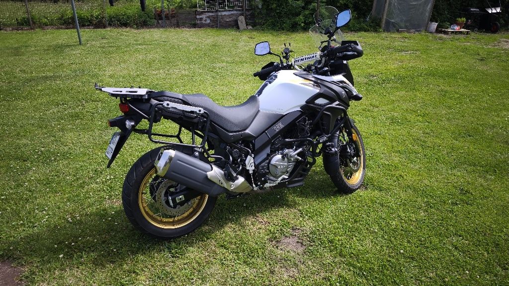 Suzuki v strom xt