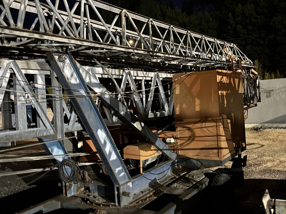 Gruas auto montantes tecno