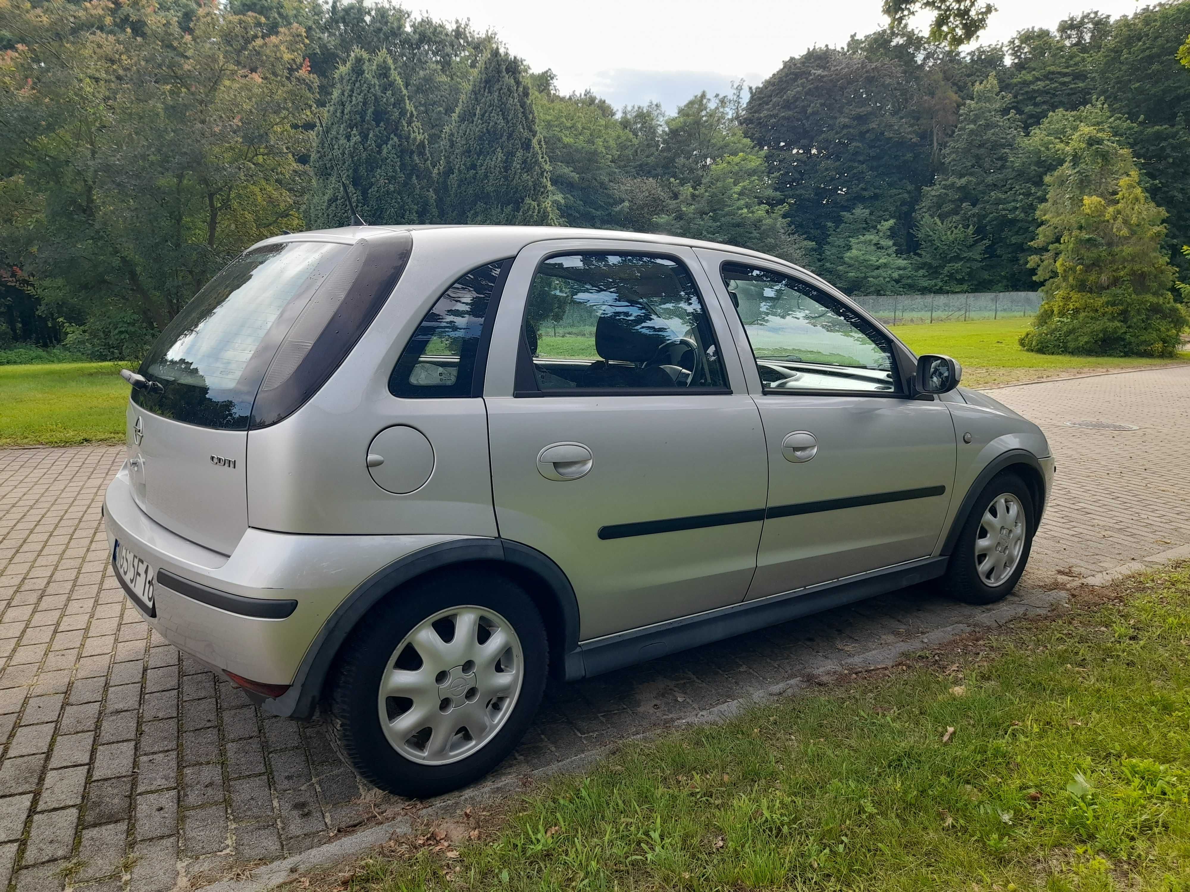 Opel Corsa 1.3 CDTI 2005 rok