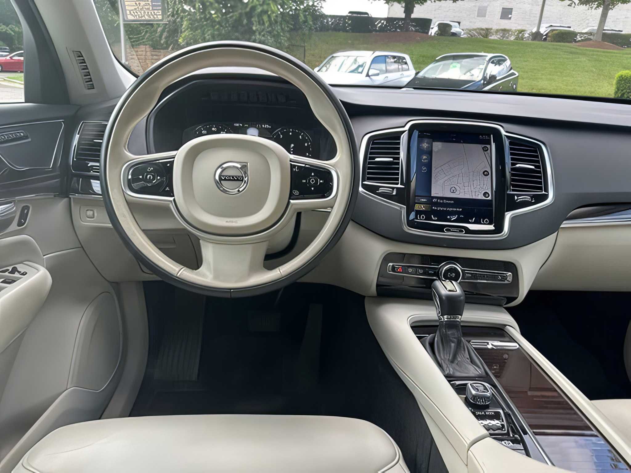 2018 Volvo XC90 T6