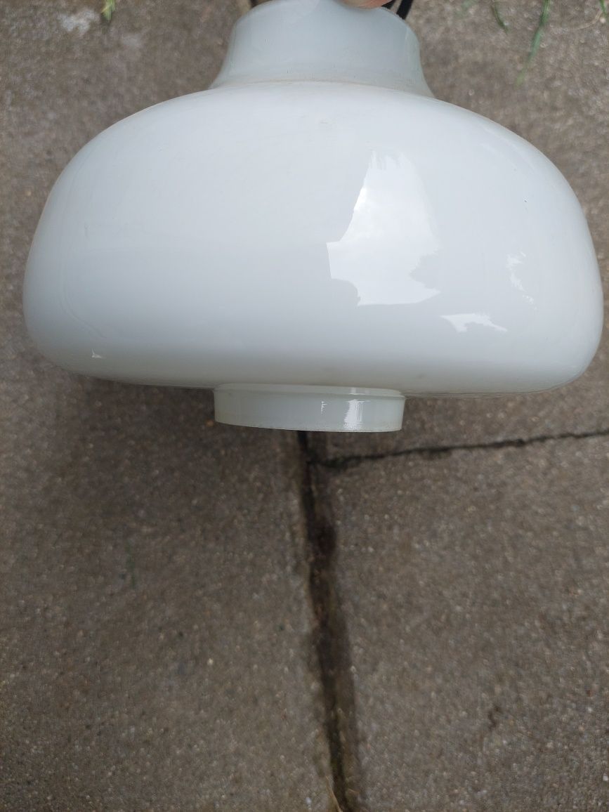 Klosz lampa naftowa?